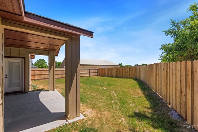 1207 W Blaine Ave, Nampa, ID 83651