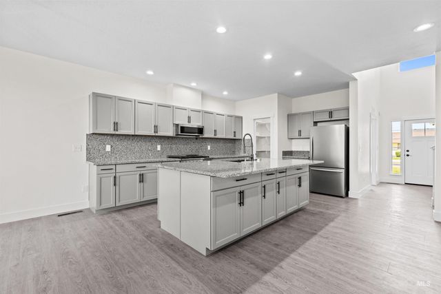 1207 W Blaine Ave, Nampa, ID 83651