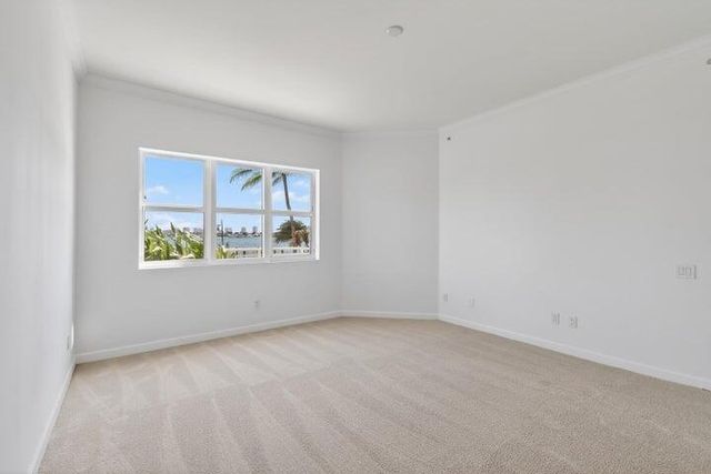 2650 Lake Shore Drive 106, Riviera Beach, FL 33404