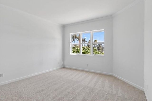 2650 Lake Shore Drive 106, Riviera Beach, FL 33404