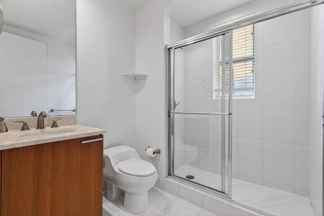 2650 Lake Shore Drive 106, Riviera Beach, FL 33404