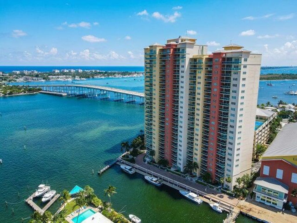 2650 Lake Shore Drive 106, Riviera Beach, FL 33404