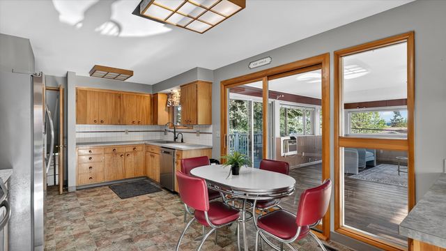 2337 W Longfellow Ave, Spokane, WA 99205