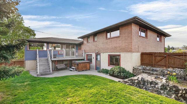 2337 W Longfellow Ave, Spokane, WA 99205