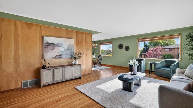 2337 W Longfellow Ave, Spokane, WA 99205