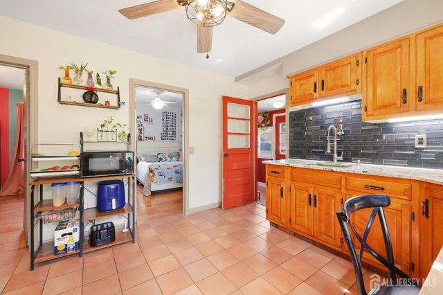 41 Sherman Avenue, Piscataway, NJ 08854