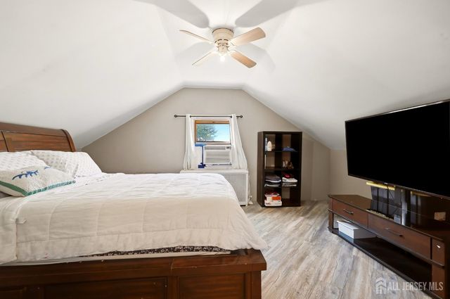 41 Sherman Avenue, Piscataway, NJ 08854