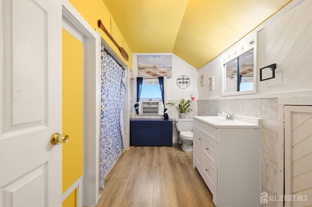 41 Sherman Avenue, Piscataway, NJ 08854