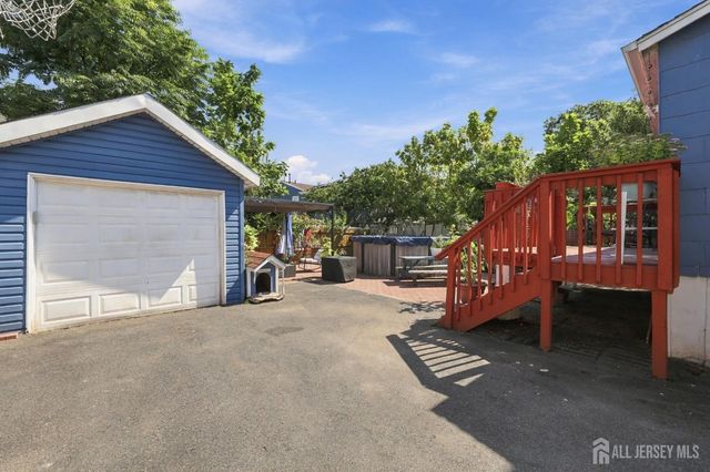 41 Sherman Avenue, Piscataway, NJ 08854