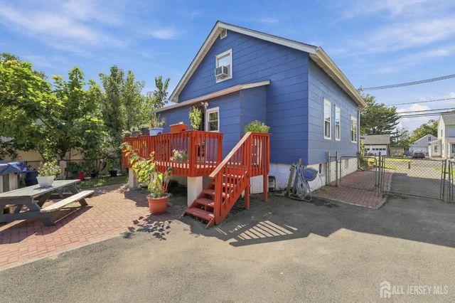 41 Sherman Avenue, Piscataway, NJ 08854