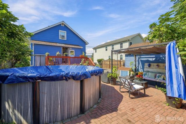 41 Sherman Avenue, Piscataway, NJ 08854