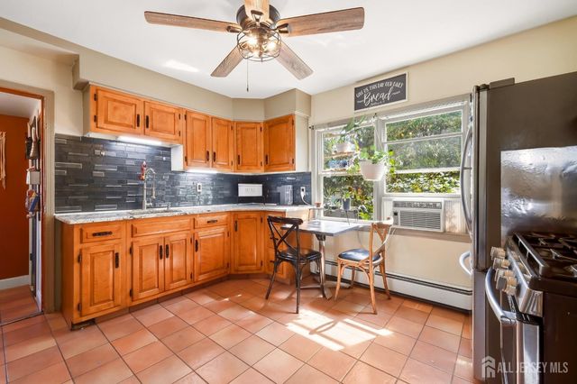 41 Sherman Avenue, Piscataway, NJ 08854