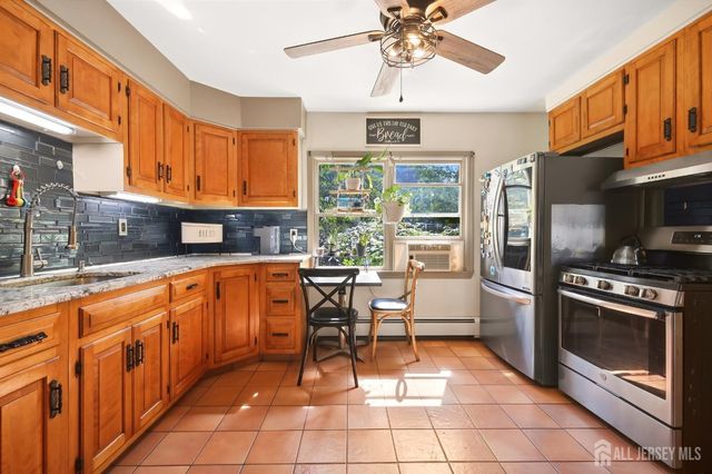 41 Sherman Avenue, Piscataway, NJ 08854