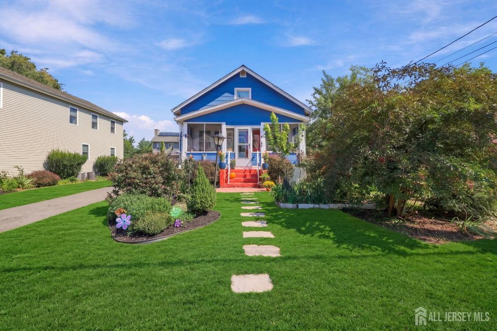 41 Sherman Avenue, Piscataway, NJ 08854