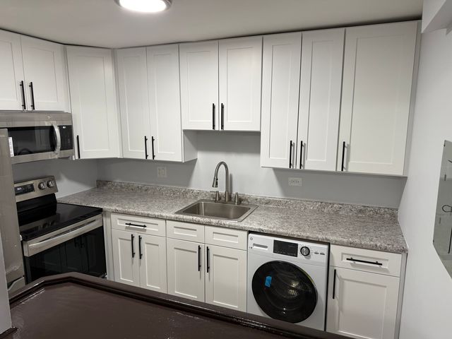 502 E Spruce Drive 2B, Palatine, IL 60074