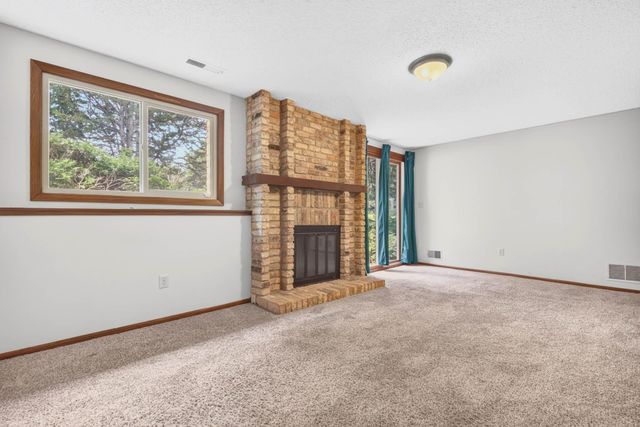 9774 Dorset Lane, Eden Prairie, MN 55347