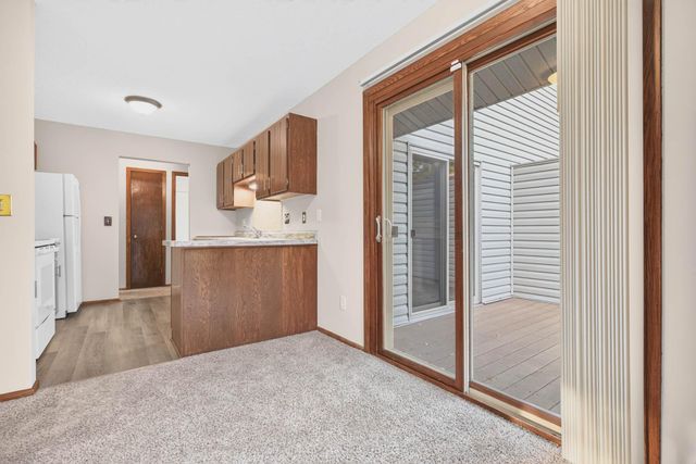 9774 Dorset Lane, Eden Prairie, MN 55347