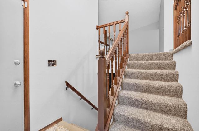 9774 Dorset Lane, Eden Prairie, MN 55347