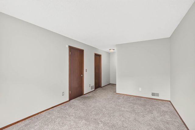 9774 Dorset Lane, Eden Prairie, MN 55347