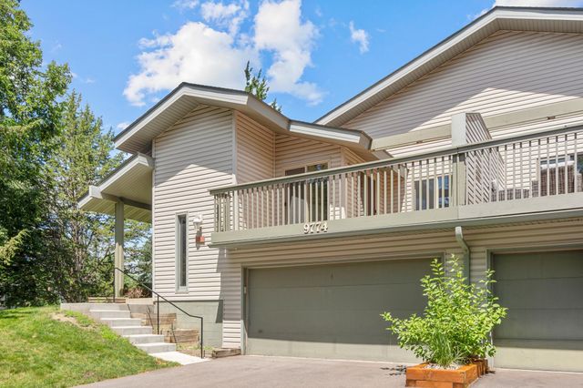 9774 Dorset Lane, Eden Prairie, MN 55347