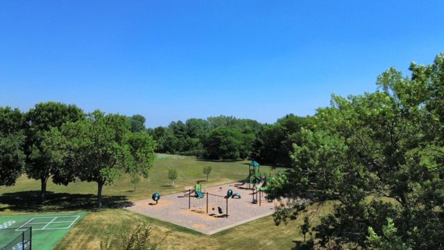 9774 Dorset Lane, Eden Prairie, MN 55347