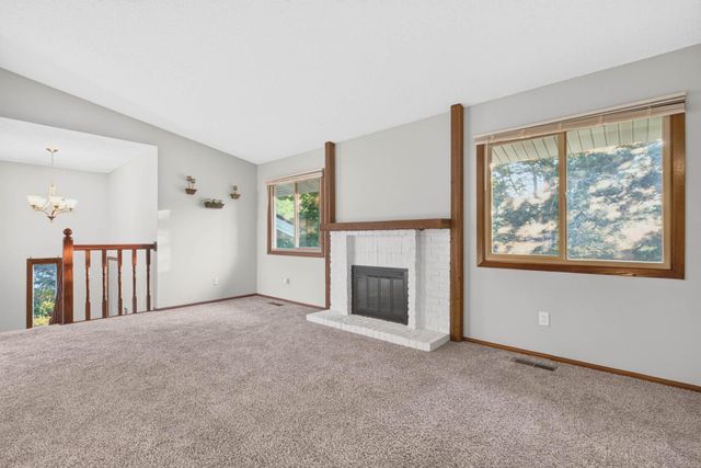 9774 Dorset Lane, Eden Prairie, MN 55347