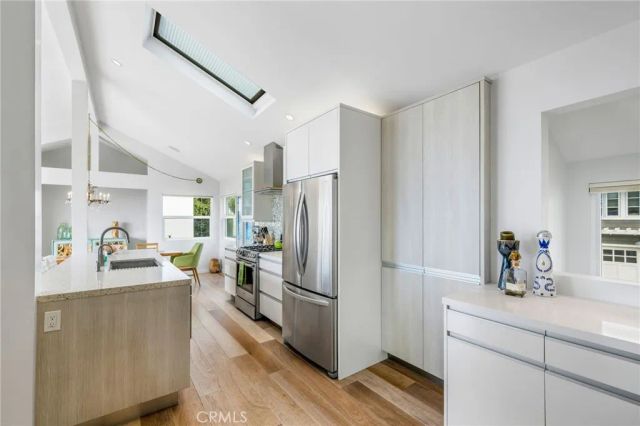 31641 Jewel Avenue, Laguna Beach, CA 92651
