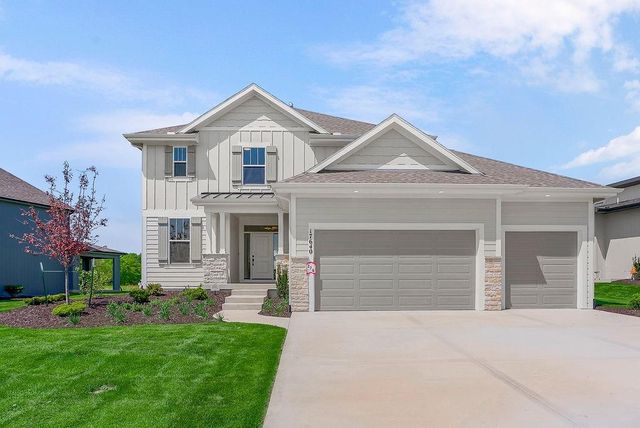 2305 W 176th Place, Overland Park, KS 66085