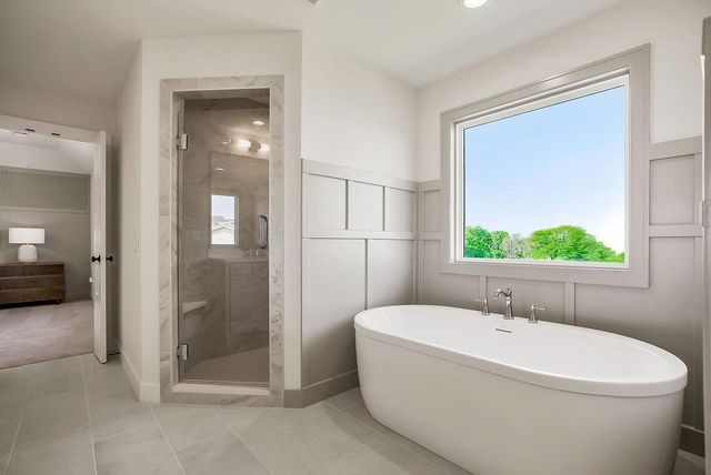 2305 W 176th Place, Overland Park, KS 66085