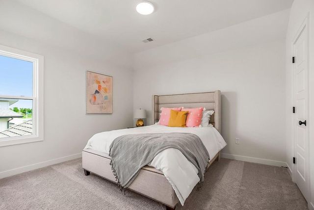 2305 W 176th Place, Overland Park, KS 66085