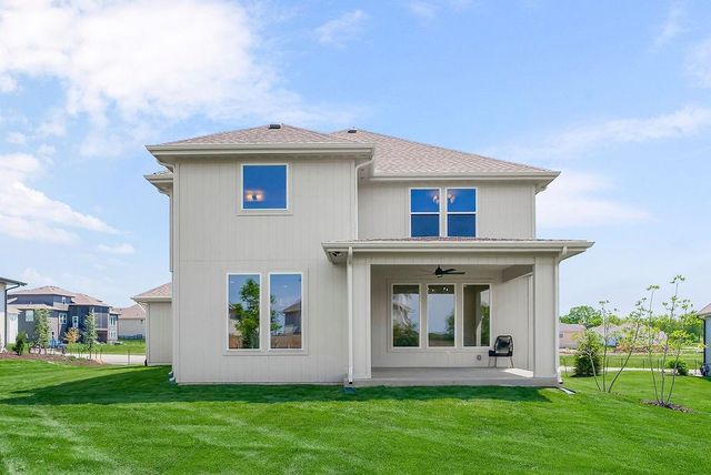 2305 W 176th Place, Overland Park, KS 66085