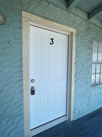 802 Avenue K 3, Galveston, TX 77550