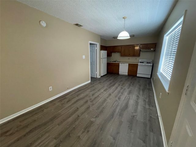 802 Avenue K 3, Galveston, TX 77550