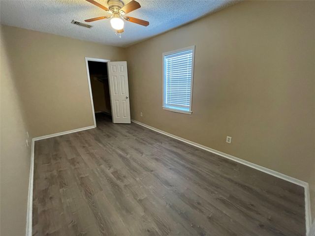 802 Avenue K 3, Galveston, TX 77550