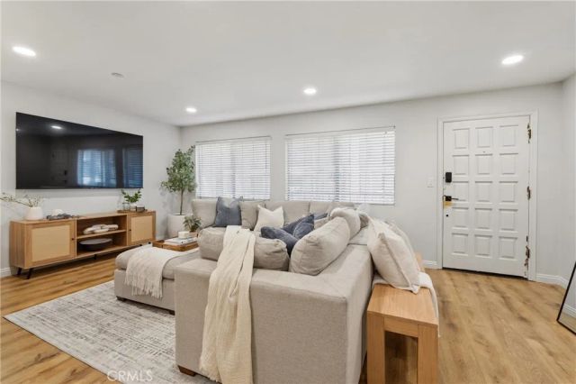 17200 Newhope 204, Fountain Valley, CA 92708
