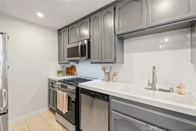 17200 Newhope 204, Fountain Valley, CA 92708