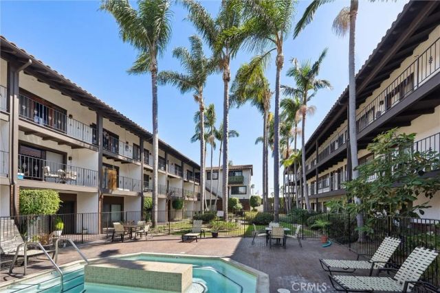 17200 Newhope 204, Fountain Valley, CA 92708