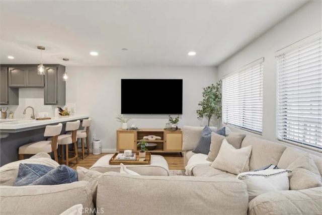 17200 Newhope 204, Fountain Valley, CA 92708
