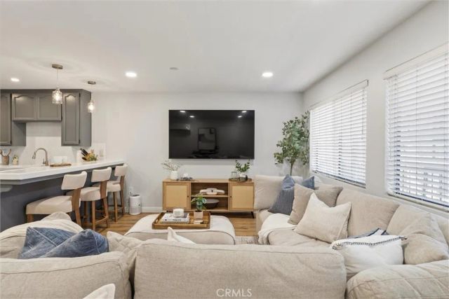 17200 Newhope 204, Fountain Valley, CA 92708
