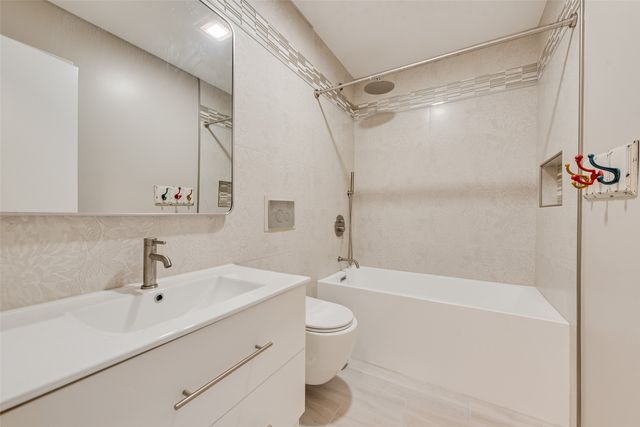 6902 Kara Place, North Richland Hills, TX 76182