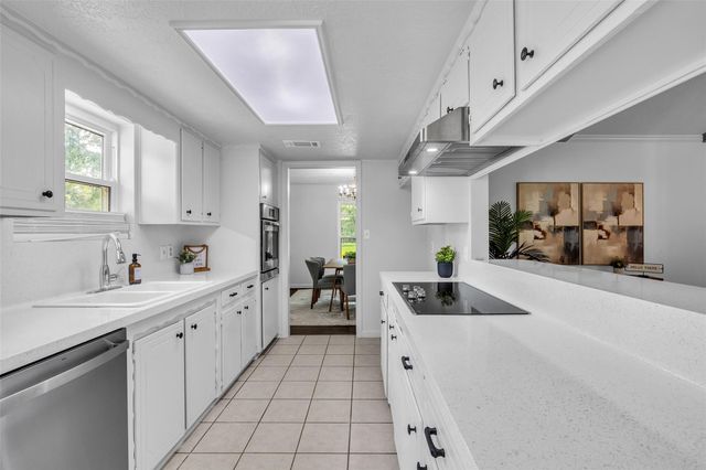 20472 Lakeside Drive, Porter, TX 77365