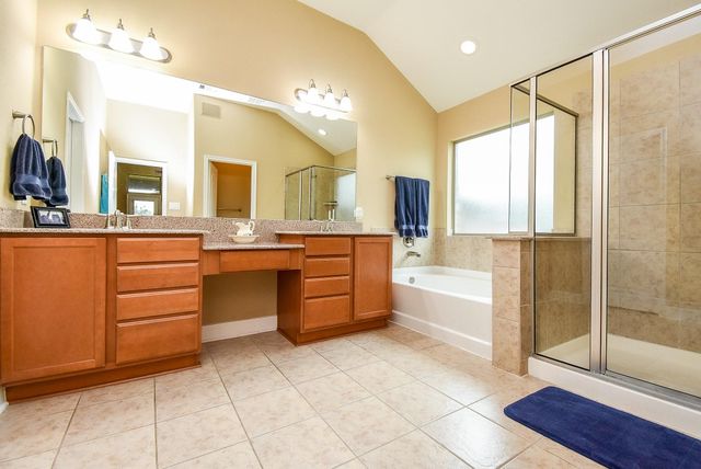8614 Redstone Hills Drive, Cypress, TX 77433