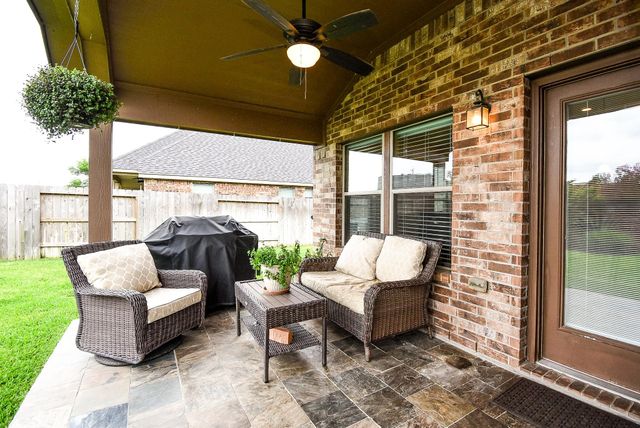 8614 Redstone Hills Drive, Cypress, TX 77433