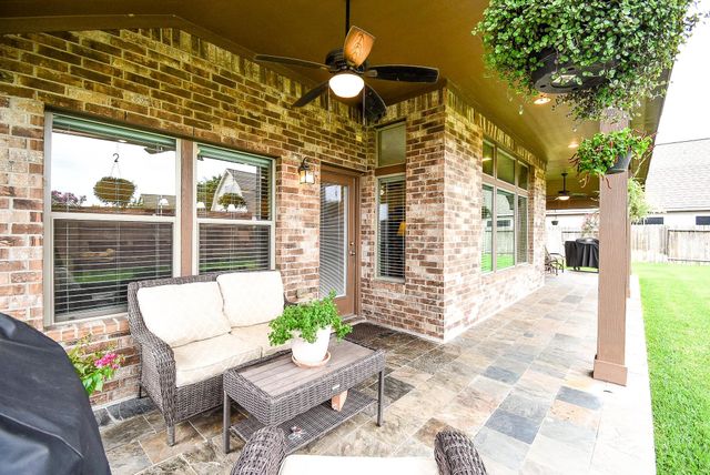 8614 Redstone Hills Drive, Cypress, TX 77433