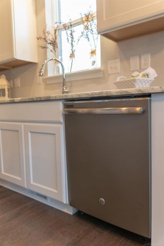 11847 Partridge Drive, Taylor, MI 48180