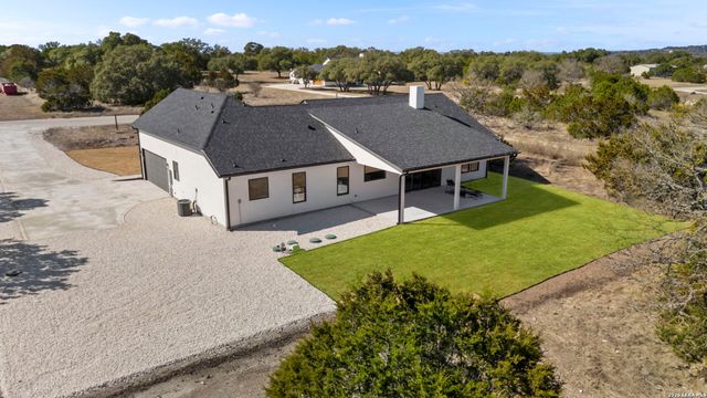 473 Highland Meadows, Bandera, TX 78003