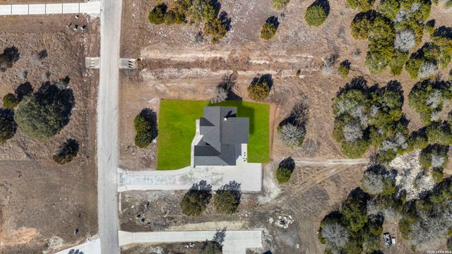 473 Highland Meadows, Bandera, TX 78003