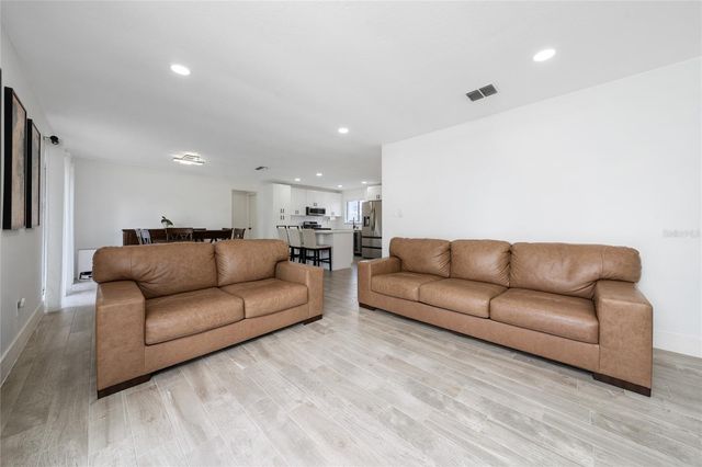 10737 LARISSA STREET, Orlando, FL 32821