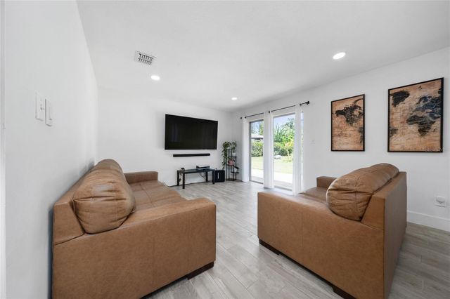 10737 LARISSA STREET, Orlando, FL 32821