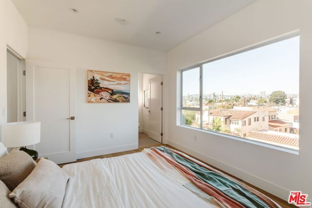 5036 W Pickford Street, Los Angeles, CA 90019